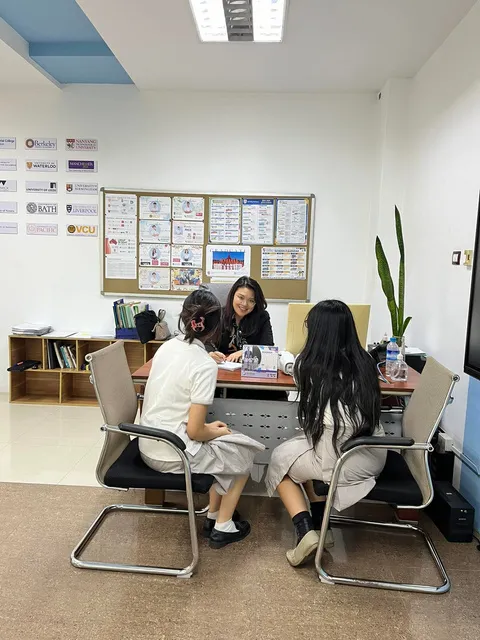 Students engaged in academic planning and guidance